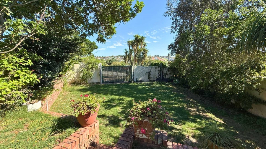 5 Bedroom Property for Sale in Kenton On Sea Eastern Cape